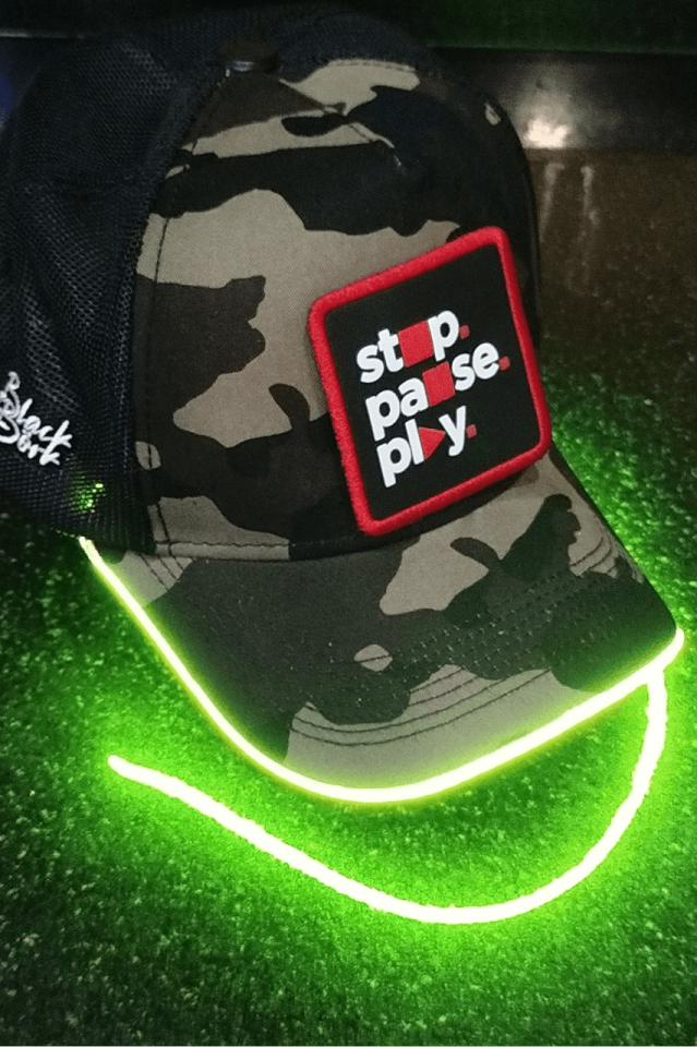 Stop-Pouse-Play Bench Kamuflaj Yeşil LED'li Beyzbol Şapka