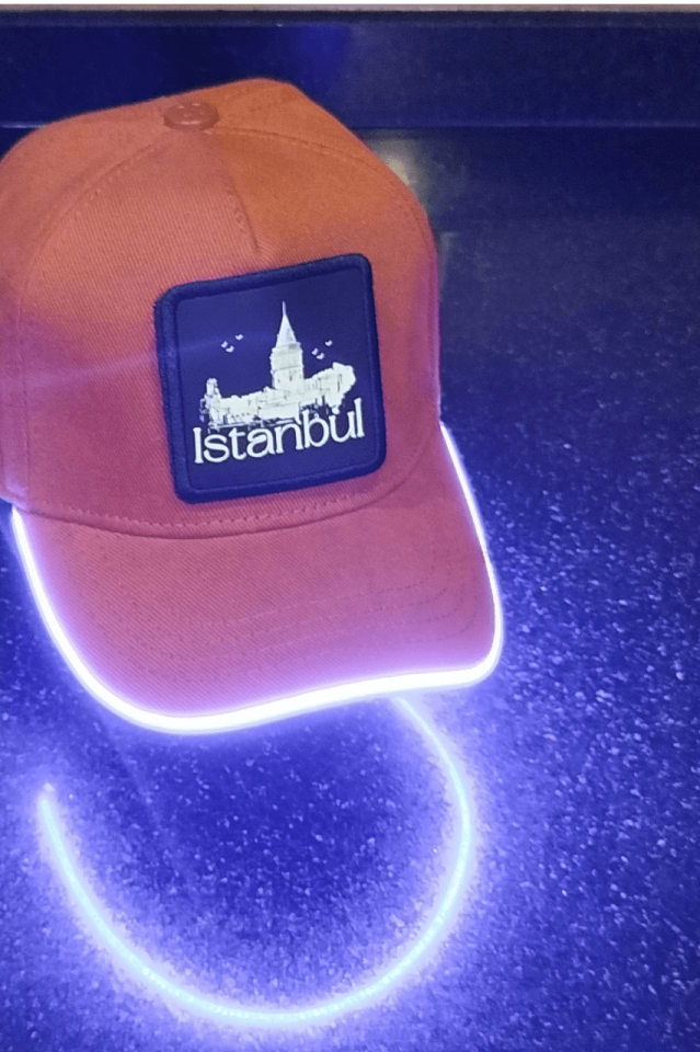 İstanbul Bench Kahve LED'li Beyzbol Şapka