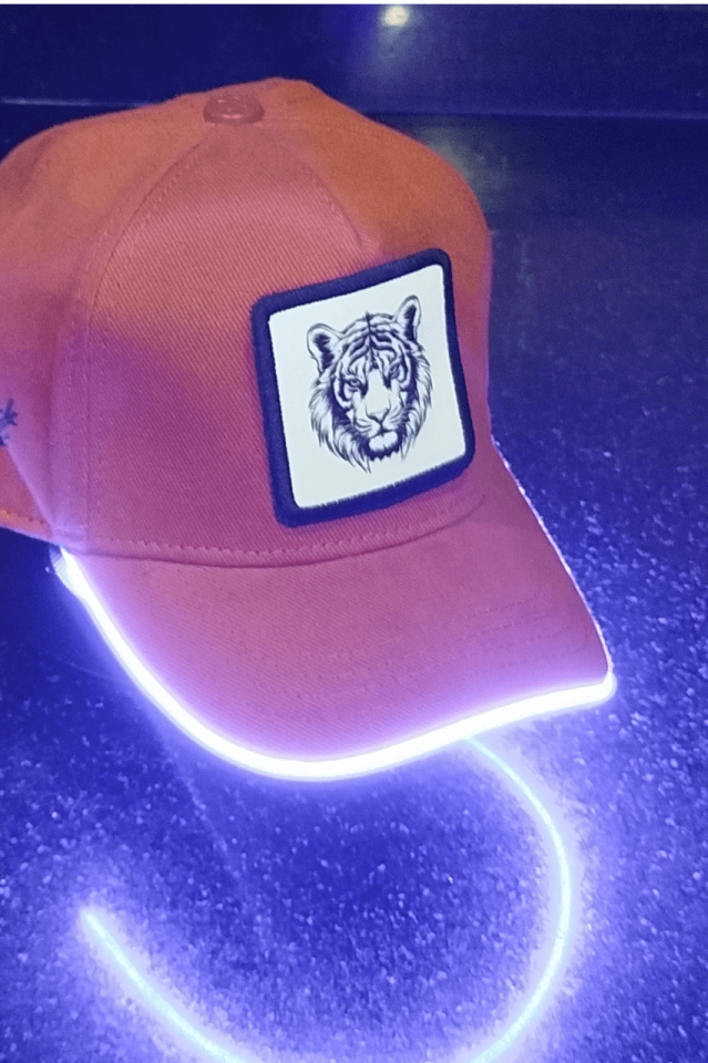 Kaplan Bench Kahve LED'li Beyzbol Şapka