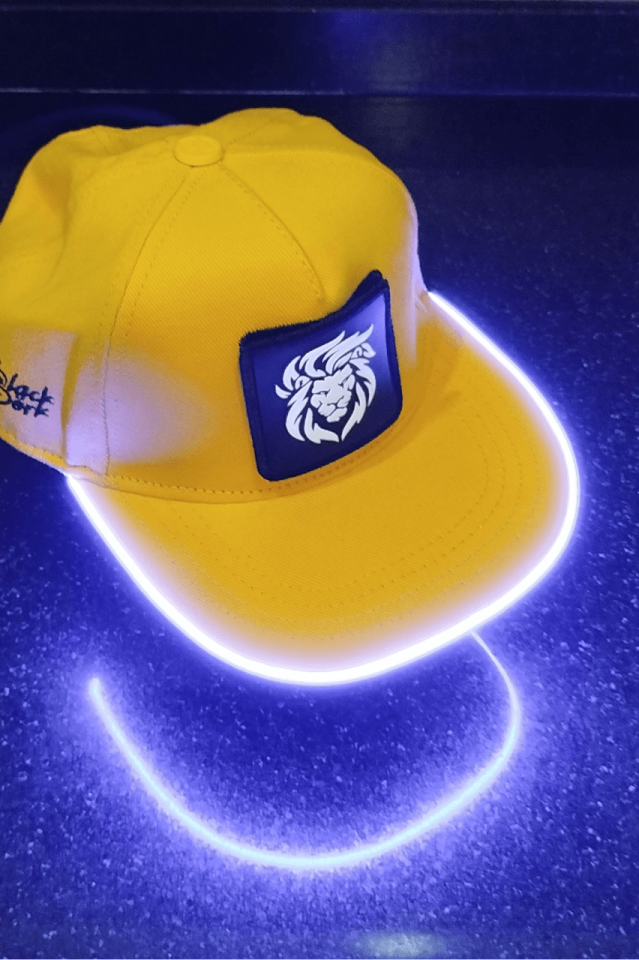 Aslan Bench Sarı LED'li Hip Hop Şapka