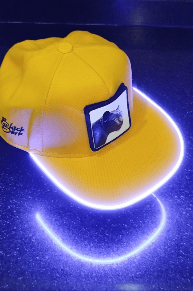 Panter Bench Sarı LED'li Hip Hop Şapka