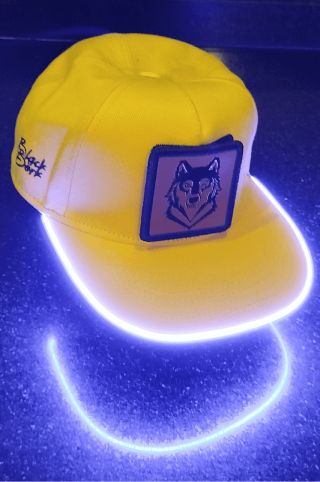 Kaplan Bench Sarı LED'li Hip Hop Şapka