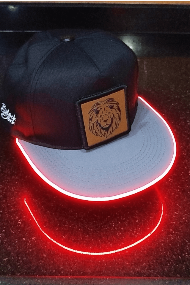 Aslan Bench Siyah-Gri LED'li Hip Hop Şapka