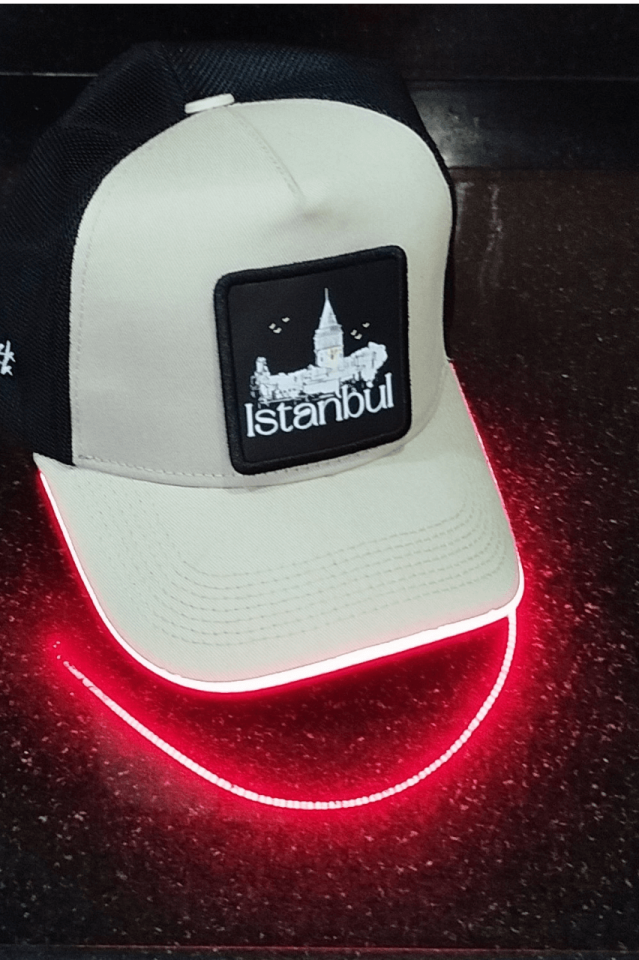 İstanbul Bench Siyah-Krem LED'li Beyzbol Şapka