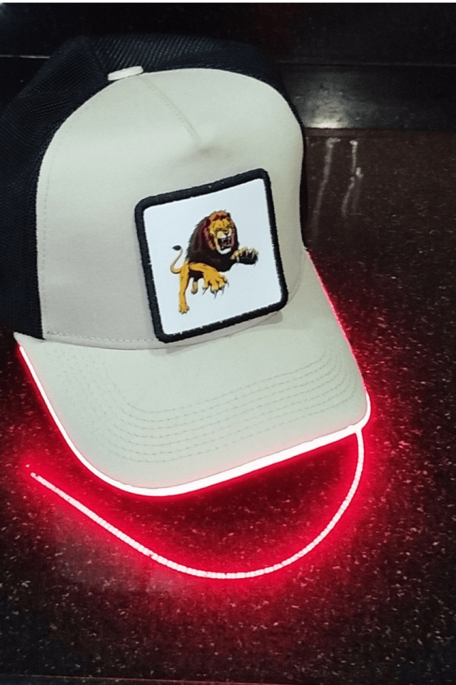 Aslan Bench Siyah-Krem LED'li Beyzbol Şapka