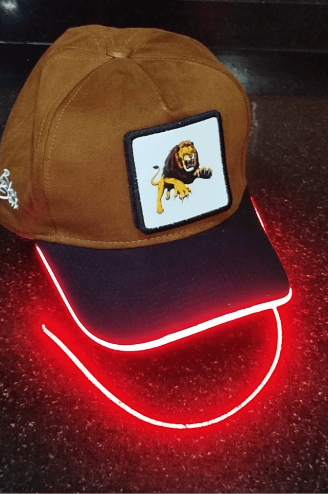Aslan Bench Kahve-Siyah LED'li Beyzbol Şapka