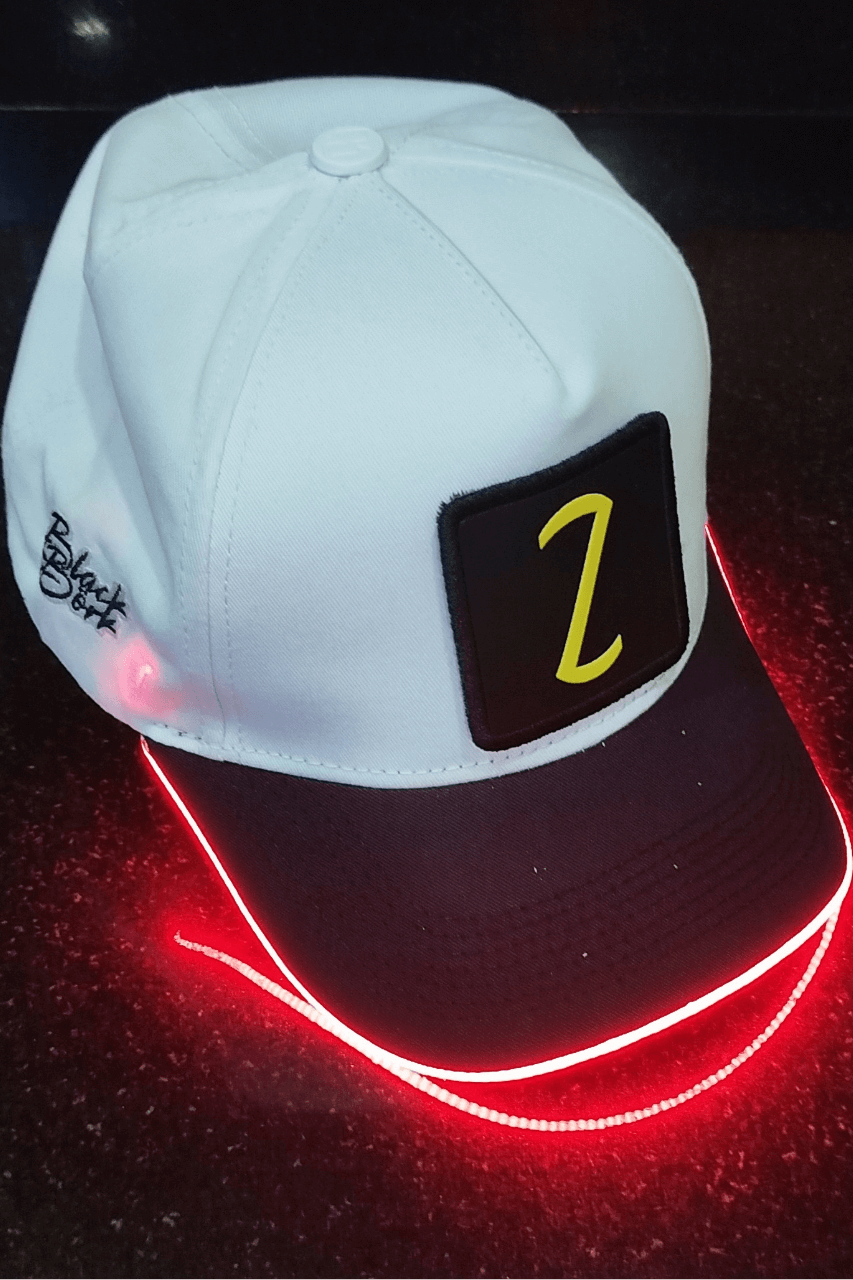 Z Bench Siyah-Beyaz LED'li Beyzbol Şapka