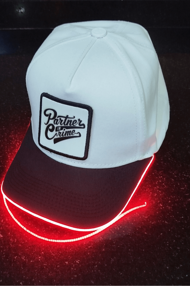 Partner Bench Siyah-Beyaz LED'li Beyzbol Şapka