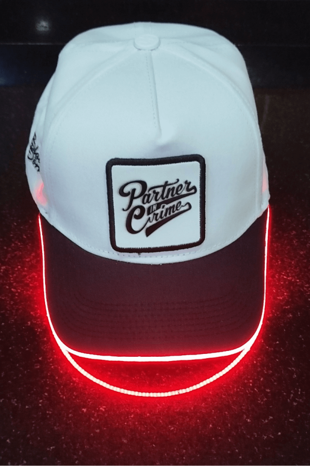 Partner Bench Siyah-Beyaz LED'li Beyzbol Şapka