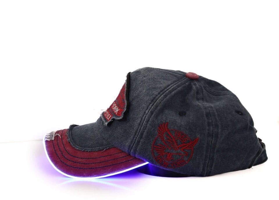 Model Temalı LED Şapkalar
