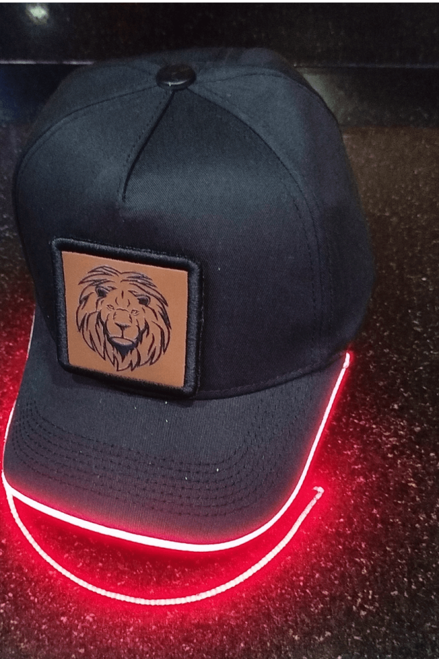 Aslan Bench Siyah LED'li Beyzbol Şapka
