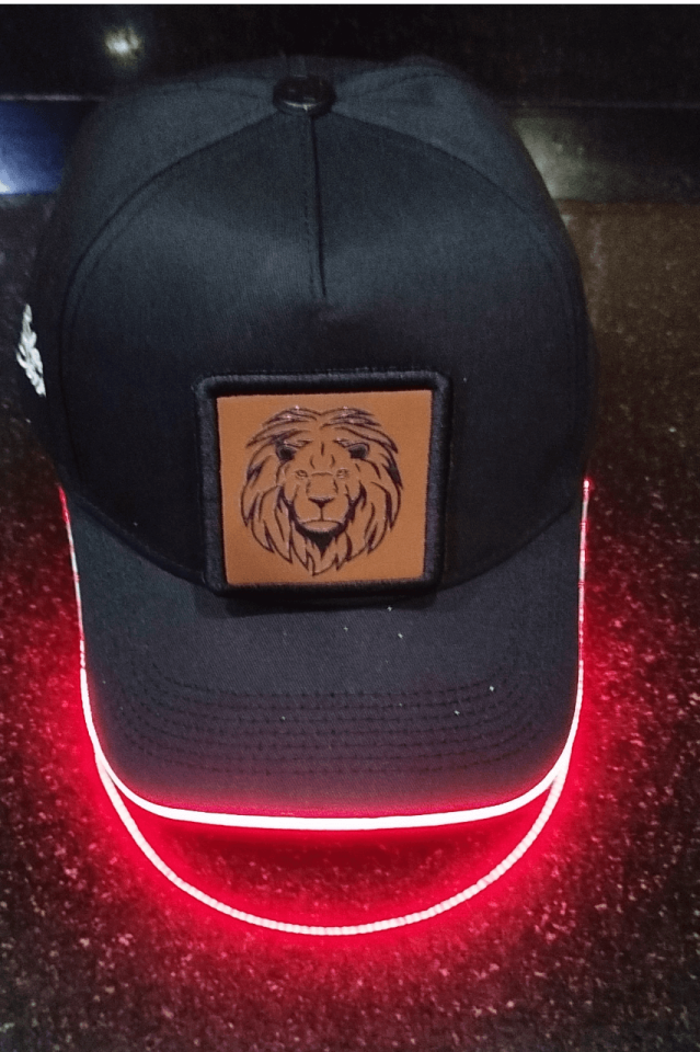 Aslan Bench Siyah LED'li Beyzbol Şapka