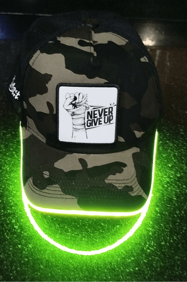 Never Give Up Bench Kamuflaj Yeşil LED'li Beyzbol Şapka