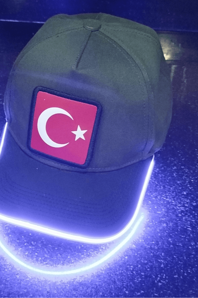 Bayrak Bench Yeşil-Siyah LED'li Beyzbol Şapka