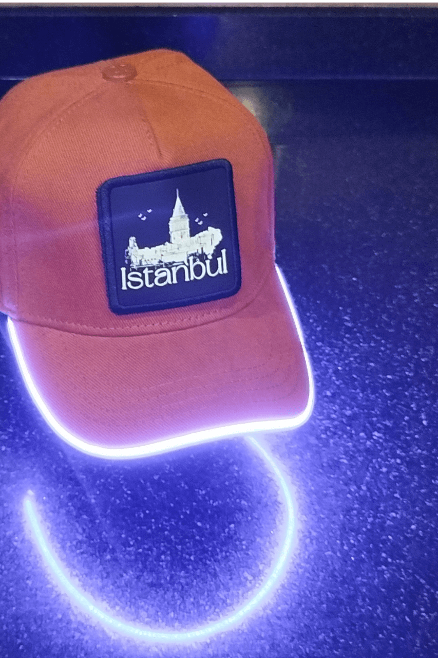 İstanbul Bench Kahve LED'li Beyzbol Şapka