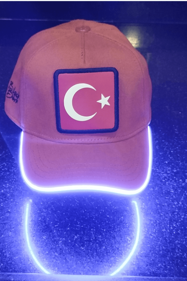 Bayrak Bench Kahve LED'li Beyzbol Şapka