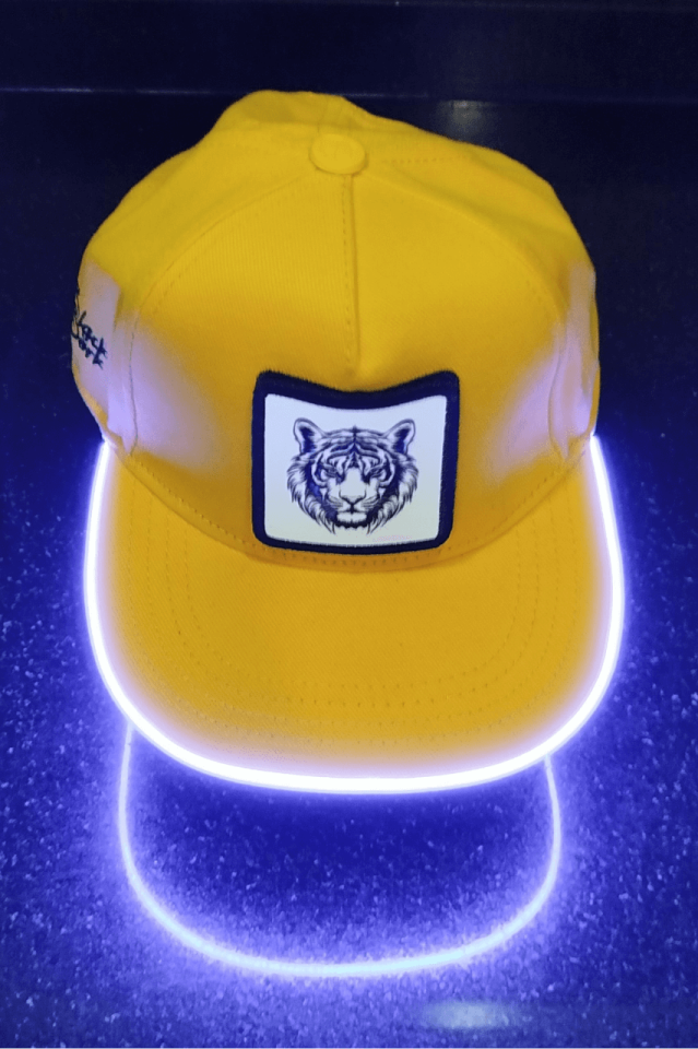 Kaplan Bench Sarı LED'li Hip Hop Şapka