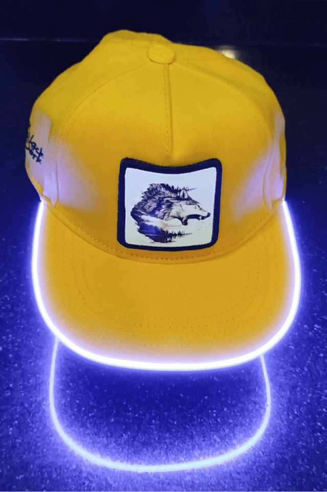 Kaplan Bench Sarı LED'li Hip Hop Şapka