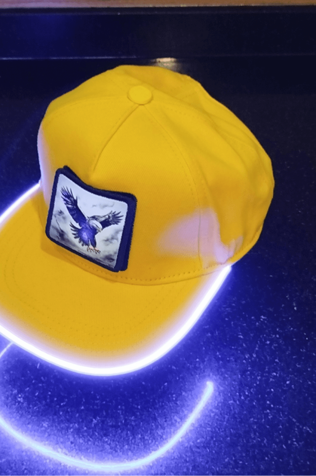 Kartal Bench Sarı LED'li Hip Hop Şapka