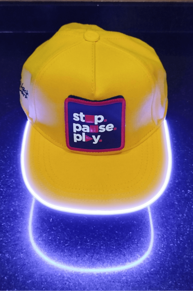 Stop-Pause-Play Bench Sarı LED'li Hip Hop Şapka