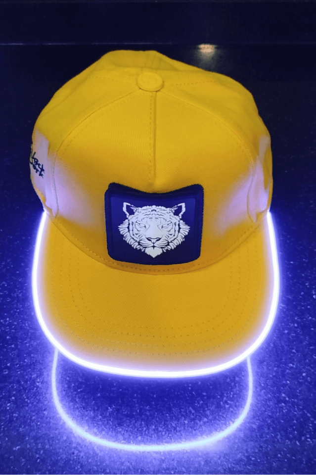 Kaplan Bench Sarı LED'li Hip Hop Şapka