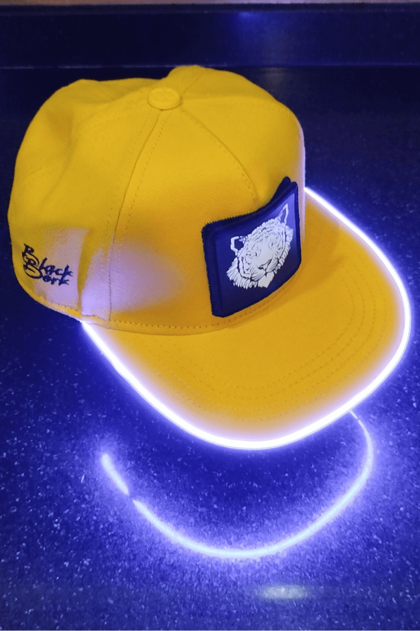 Kaplan Bench Sarı LED'li Hip Hop Şapka