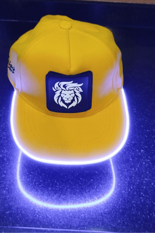 Aslan Bench Sarı LED'li Hip Hop Şapka