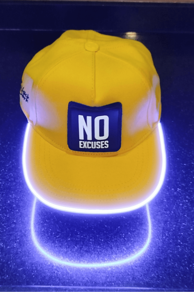 No Excuses Bench Sarı LED'li Hip Hop Şapka