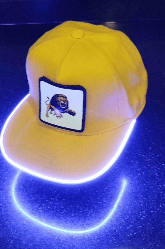 Aslan Bench Sarı LED'li Hip Hop Şapka