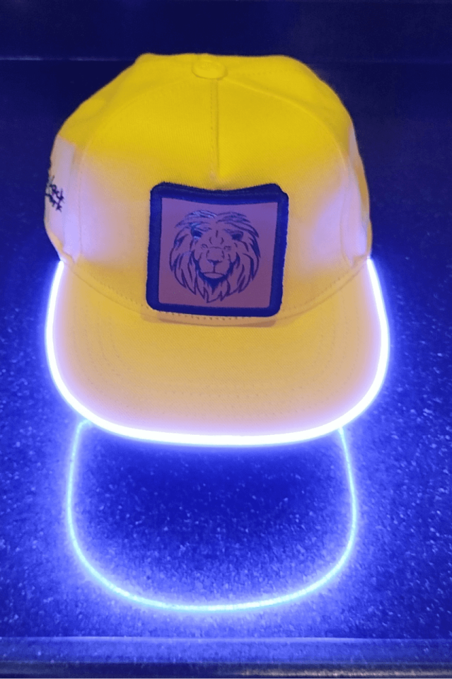 Aslan Bench Sarı LED'li Hip Hop Şapka