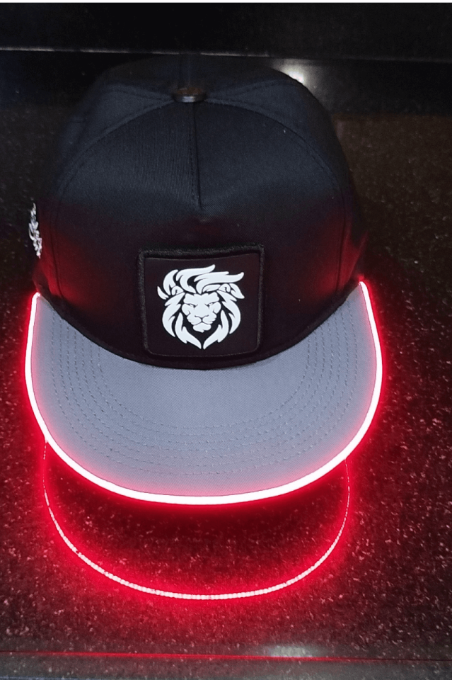 Aslan Bench Siyah-Gri LED'li Hip Hop Şapka