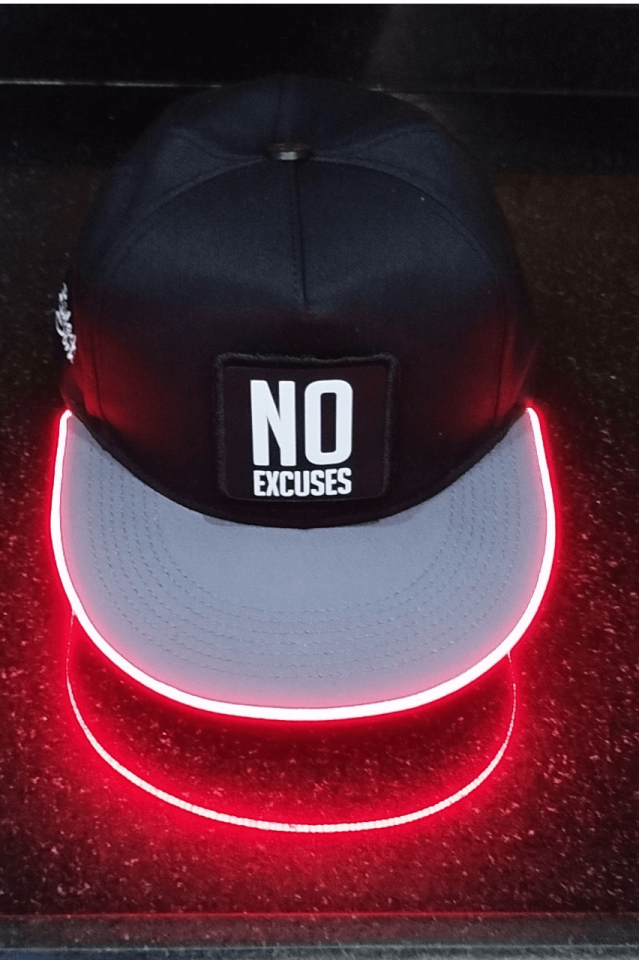 No Excuses Bench Siyah-Gri LED'li Hip Hop Şapka