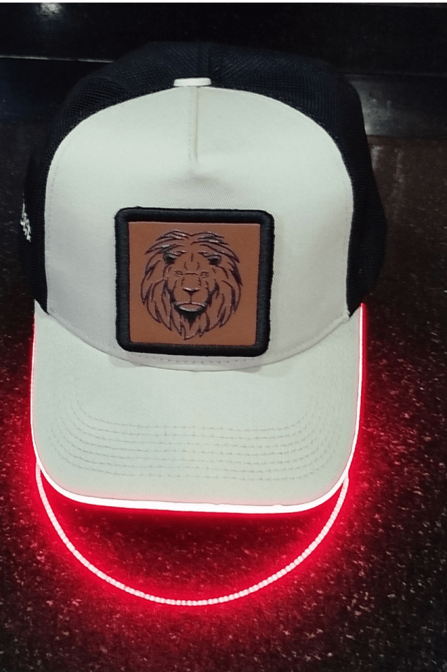 Aslan Bench Siyah-Krem LED'li Beyzbol Şapka
