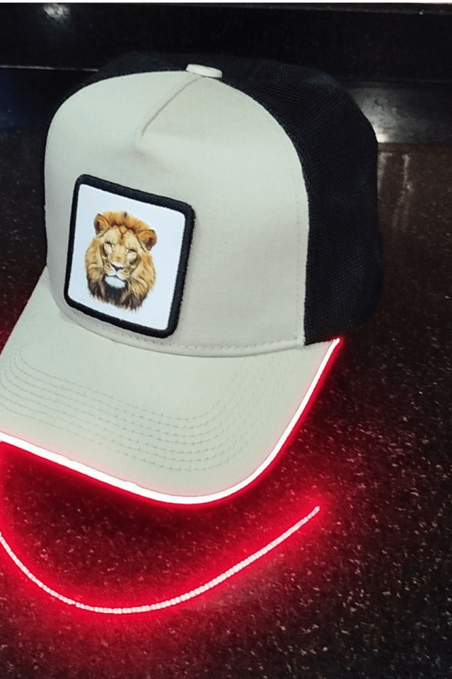 Aslan Bench Siyah-Krem LED'li Beyzbol Şapka