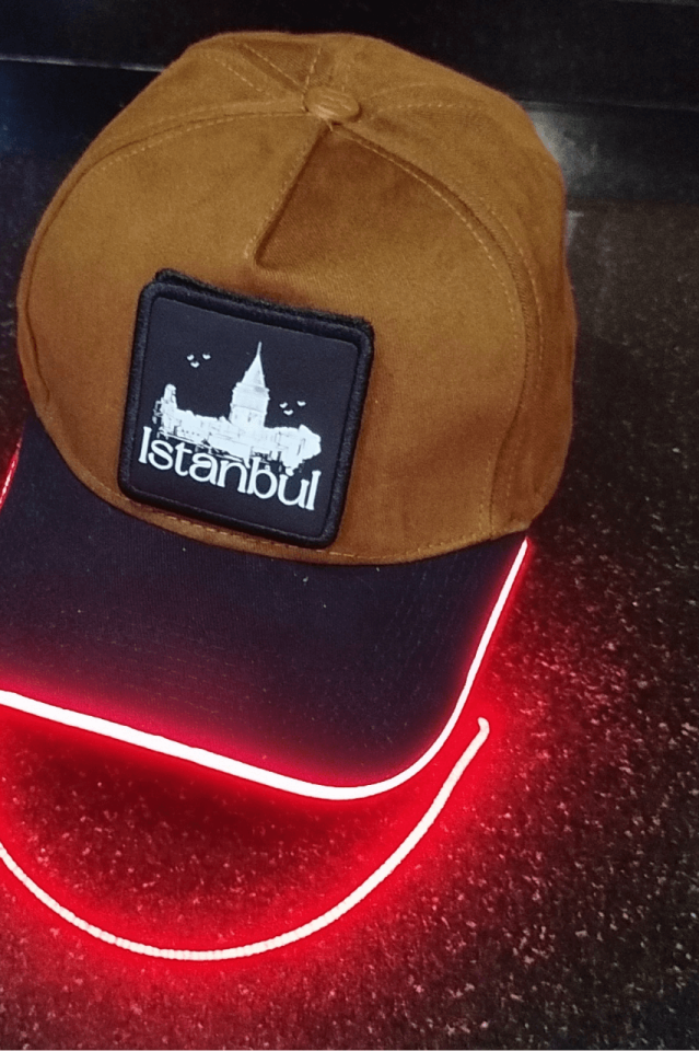 İstanbul Bench Kahve-Siyah LED'li Beyzbol Şapka