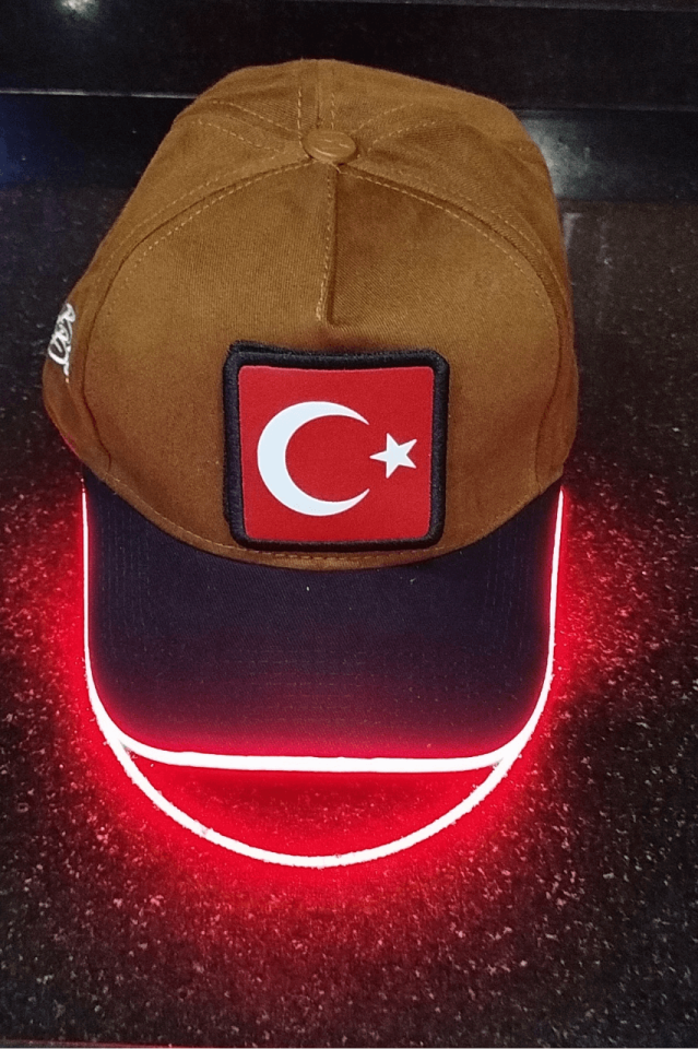 Bayrak Bench Kahve-Siyah LED'li Beyzbol Şapka